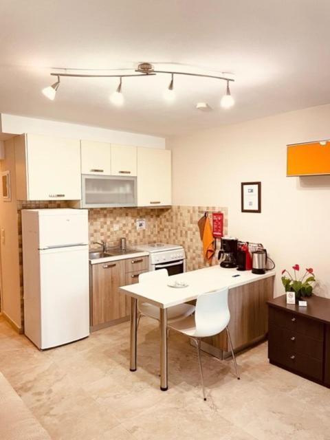 Αpartments Anna Deluxe Apartment Кавала Екстериор снимка