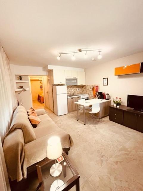 Αpartments Anna Deluxe Apartment Кавала Екстериор снимка